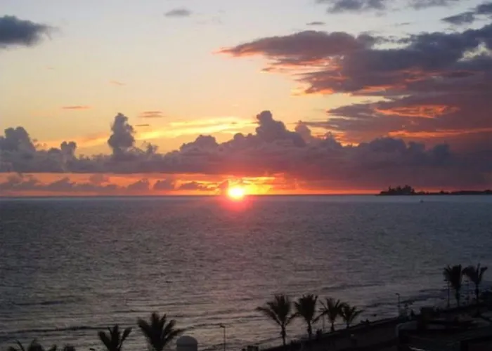 Charming In With Shared Pool Lejlighed *